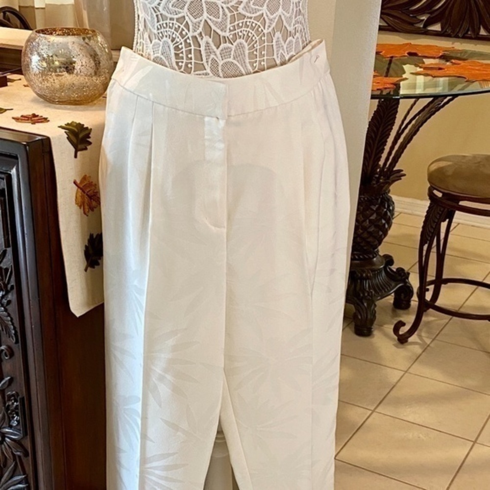 🌸Vince Camuto Off White Dress Pants🏝🏖